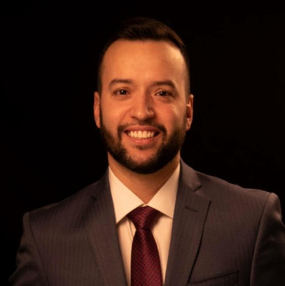 Retrato profissional de advogado parceiro do escritório SNA Advogados